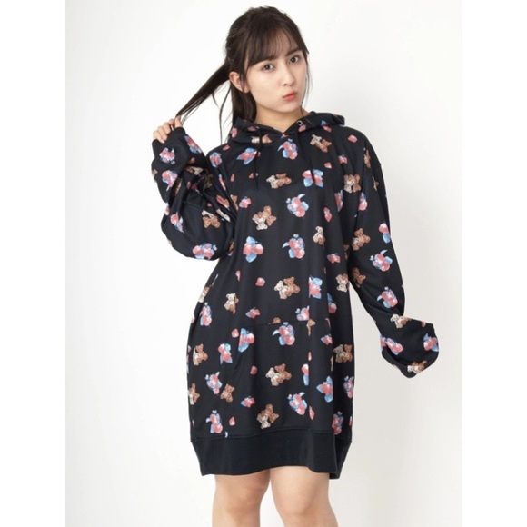 Ank Rouge Strawberry Retro Bear Big Hoodie - Picture 4 of 5